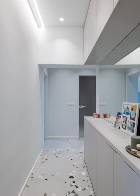 Modern & Stylish Sea Apartment With Parking Бургас Екстериор снимка